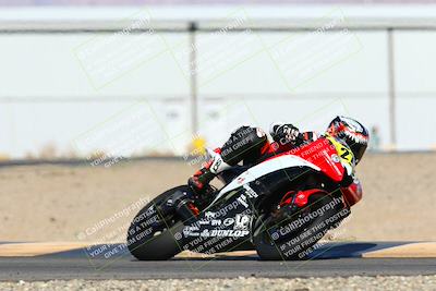 media/Jan-16-2022-CVMA (Sun) [[7f3d92989d]]/Race 3 Amateur Supersport Middleweight/